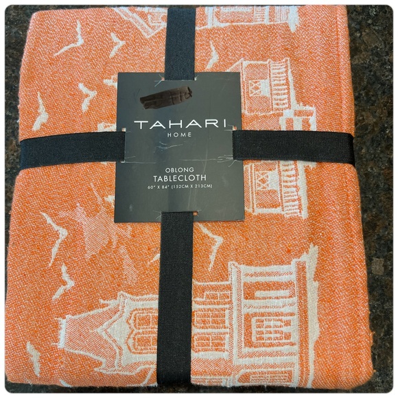 Tahari Other - Tahari-Spooky Mansion & Bats Halloween Oblong Tablecloth.